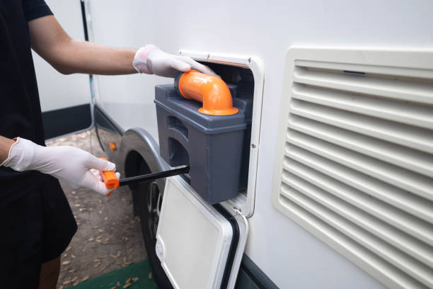 Best Portable bathroom rental  in Kaukauna, WI